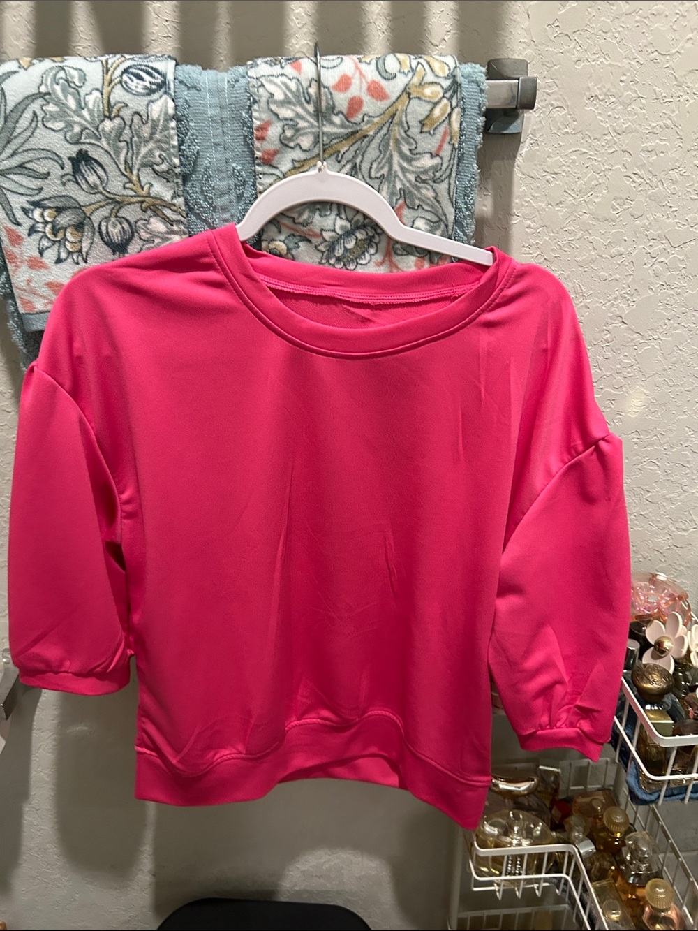 Women's Relaxed Crew Sweatshirt in Hot Pink